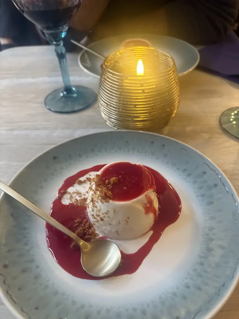 Sara M_Bonito_Warwick_recensione