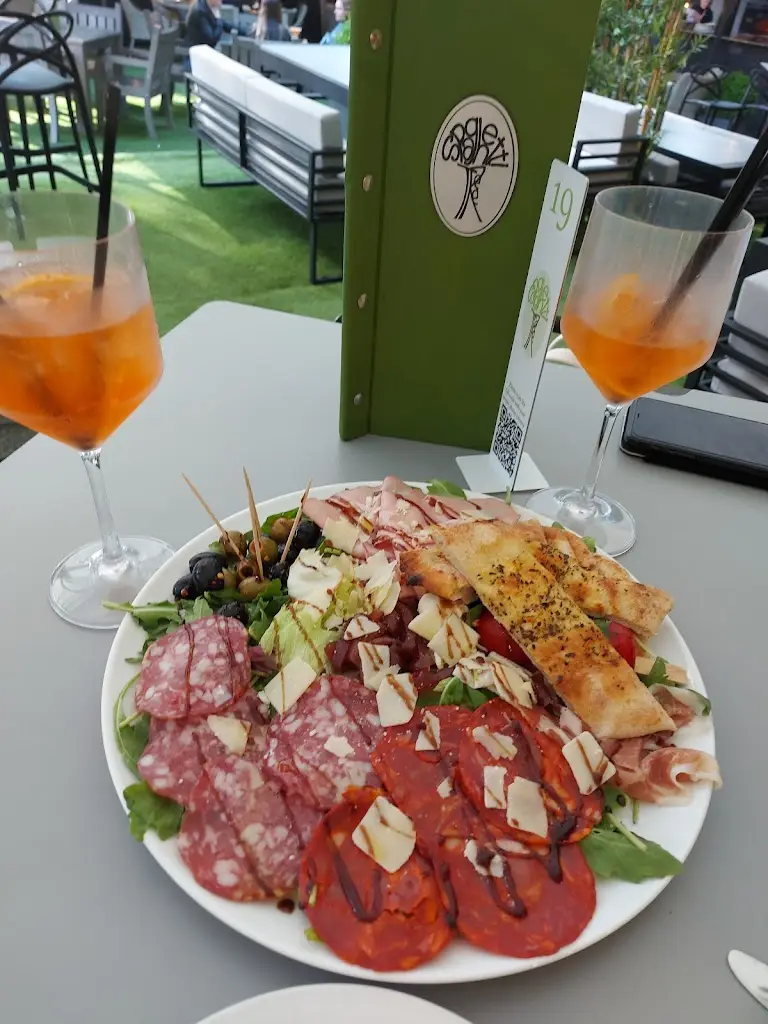 Menu_Spaghetti Tree_Warlingham_image_6