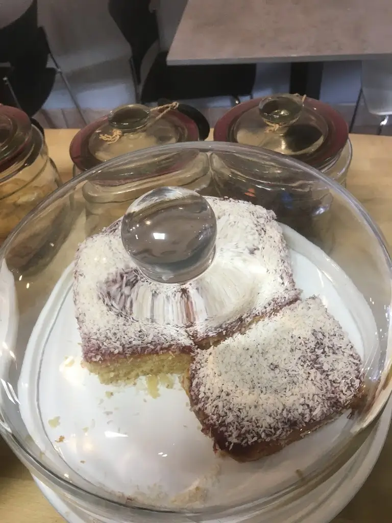 Flavours Coffee Bar_Warlingham_slider_image_2