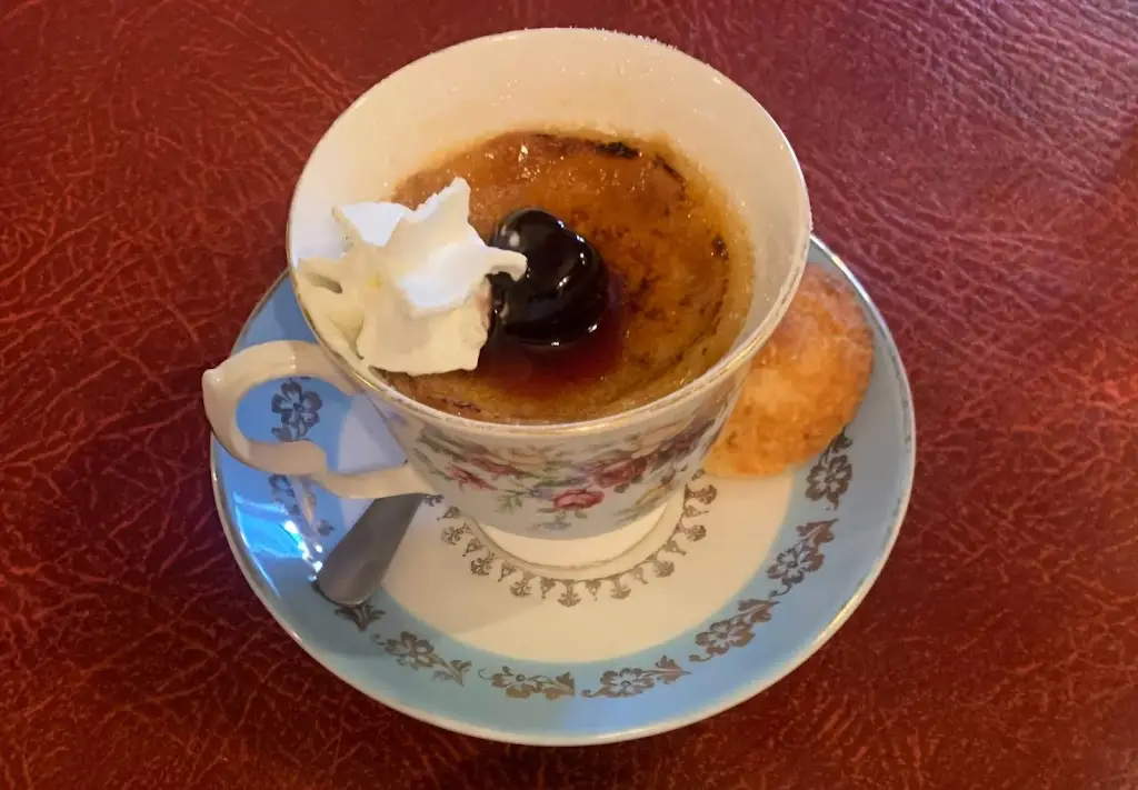 Zoe Evans_The Cat’s Whisker_Watchet_review