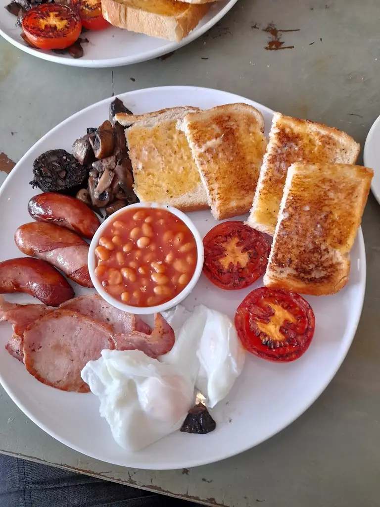 Steve Gray_Partridges Deli_Water Orton_review