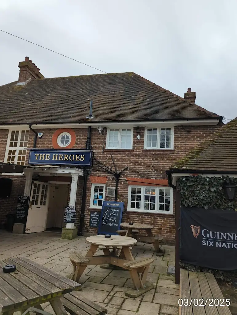 tony wheatley_The Heroes, Waterlooville_Waterlooville_review