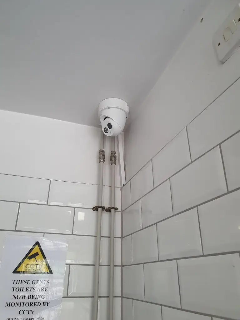 Paul Woolley_The Heroes, Waterlooville_Waterlooville_review