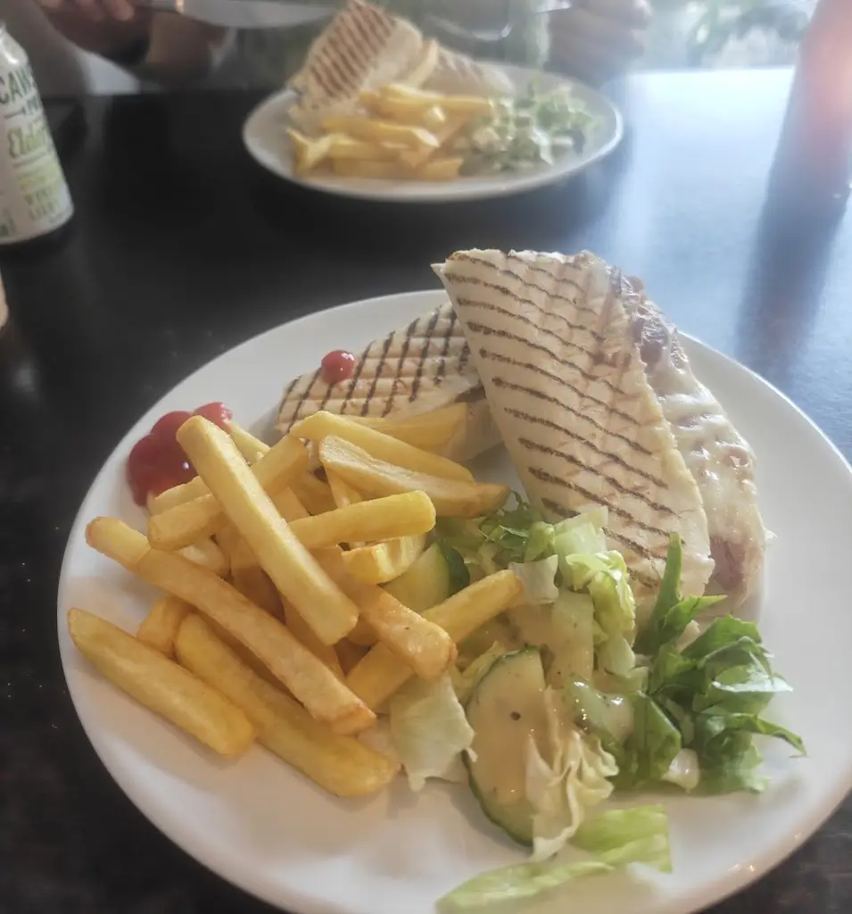 Pharmacie Cafe Pizzeria_Waterbeach_slider_image_3