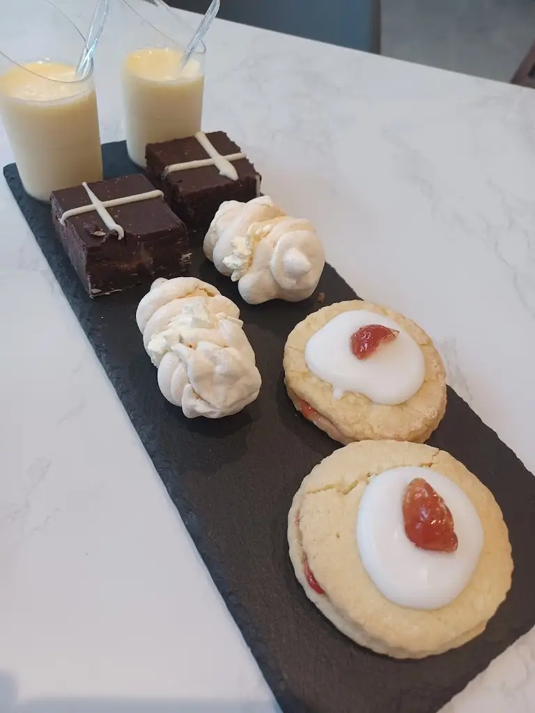 Eunice F_Chloe’s Kitchen Creations_Alford_review