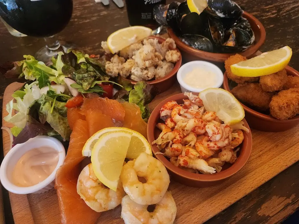 samuel nutland_The Moody Mare_Wateringbury_review