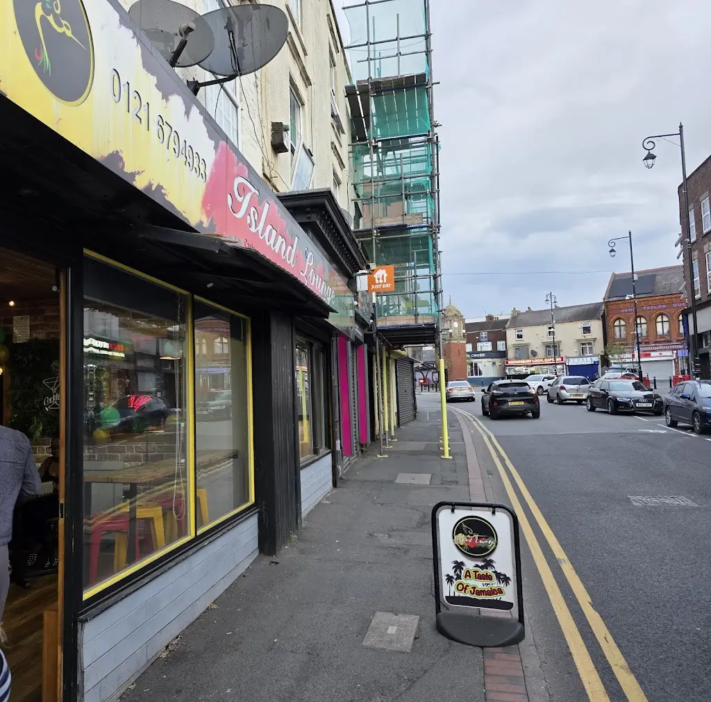 Vin Chenzo_Island Lounge_Wednesbury_review