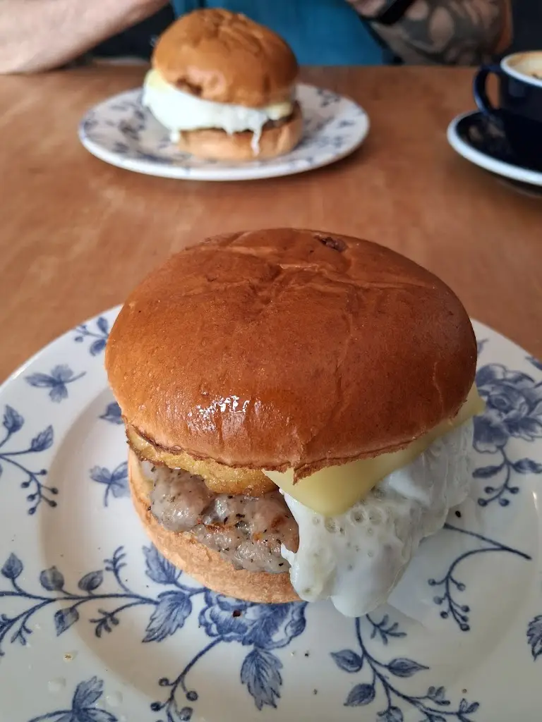 Jacqueline G_Social114._Wallasey_reseña