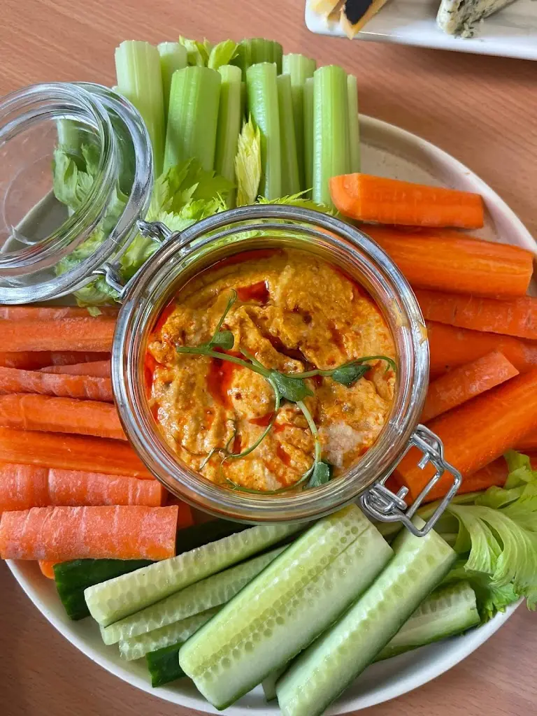 Bee_The Sprouted Kitchen_Bedale_review