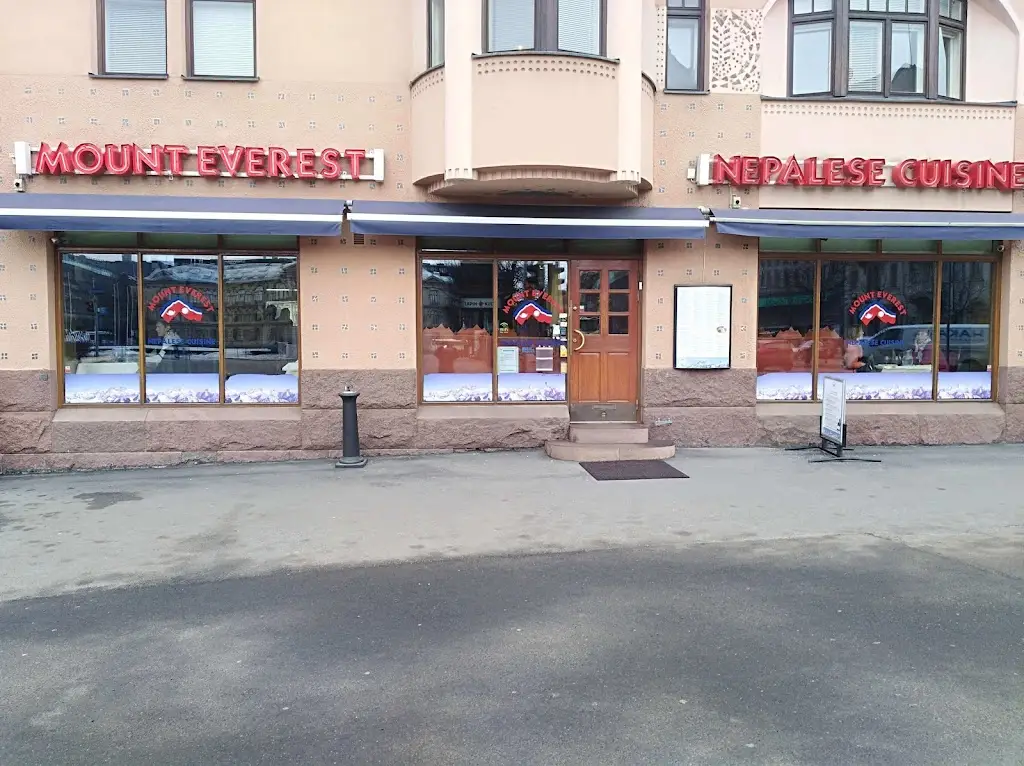 Mt Everest Nepalese Cuisine restaurant in Wallasey