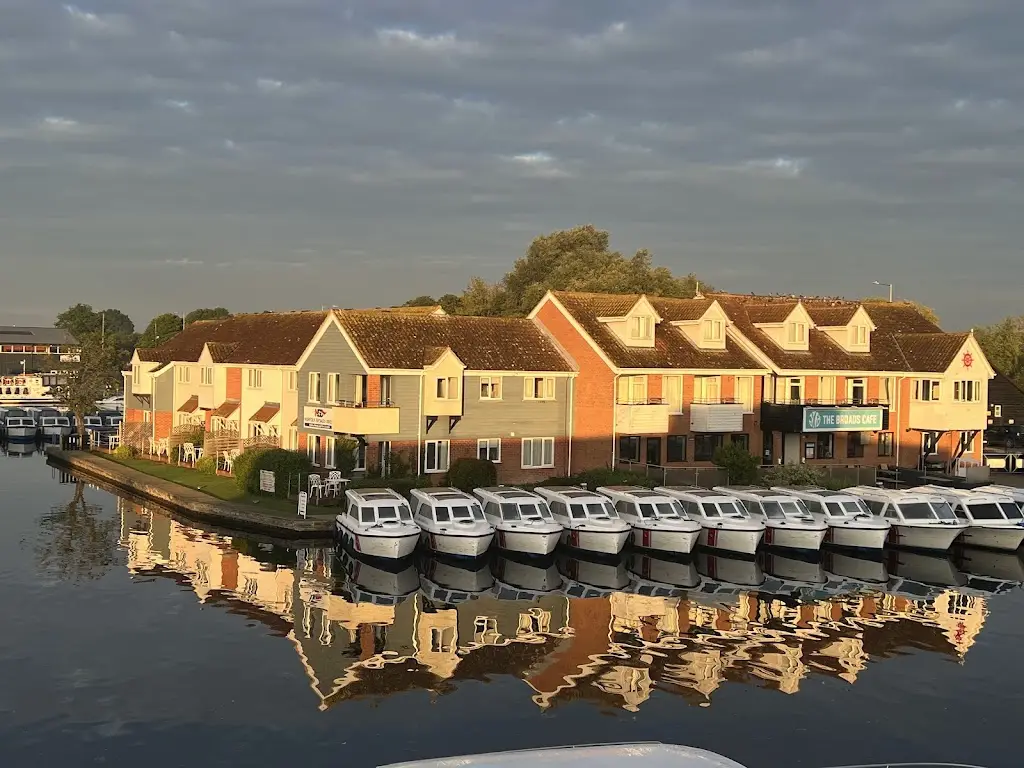 David Wiltsher_Hotel Wroxham_Watton_review
