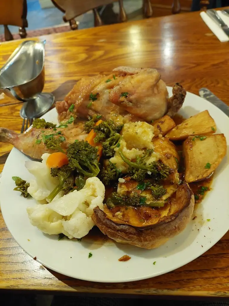 Christine Evans_The Old Black Swan_Bedale_review