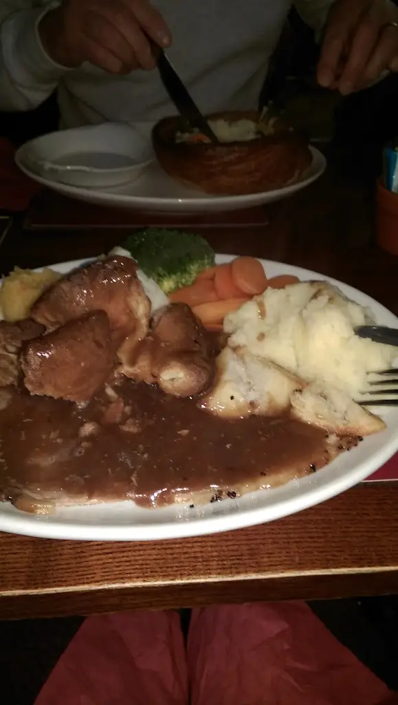 CRISSY_The Old Black Swan_Bedale_review