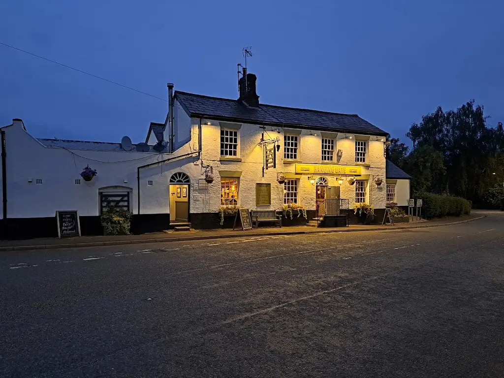 The Hanging Gate_Weaverham_slider_image_3