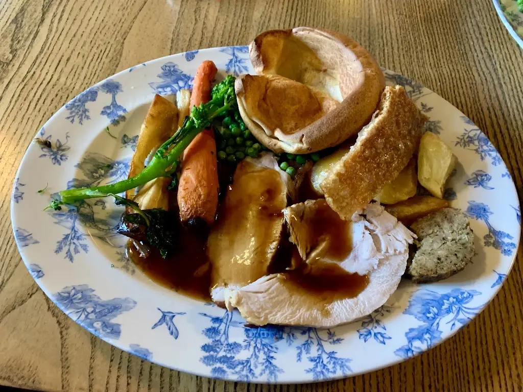 Menu_Cross Roads Pub_Weedon Beck_image_6