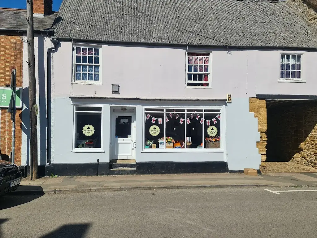 Granny's Cafe restaurant in Weedon Beck