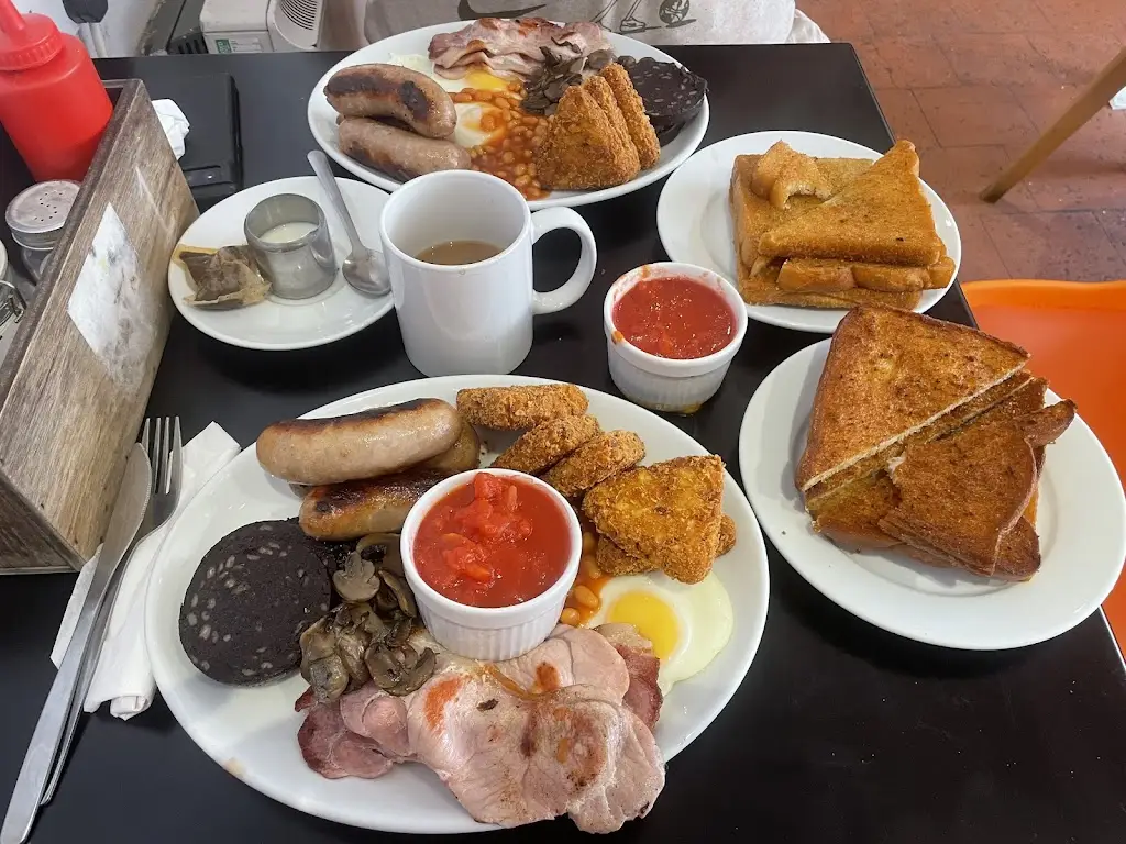 Granny's Cafe_Weedon Beck_slider_image_2