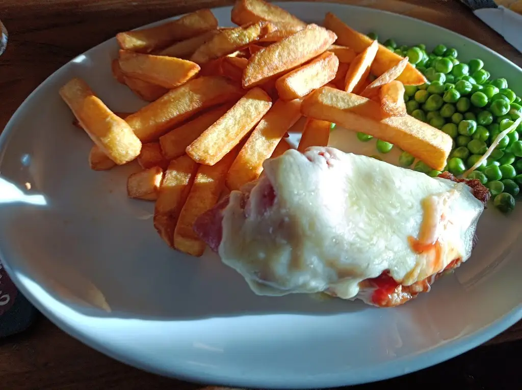 Menu_The Plume Of Feathers, Weedon_Weedon Beck_image_6