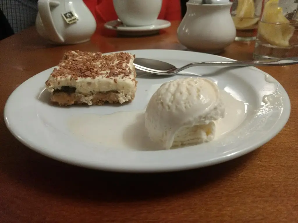 Menu_The Half Moon_Watlington_image_3