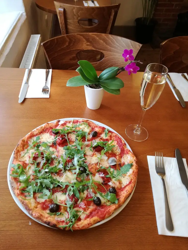 The Half Moon_Watlington_slider_image_2