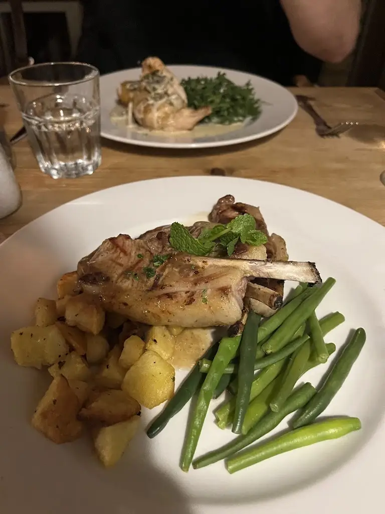 Aimee Boyne_The Lord Nelson Pub_Watlington_review