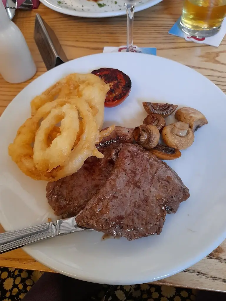 Menu_Olde Red Lion_Wellow_image_8