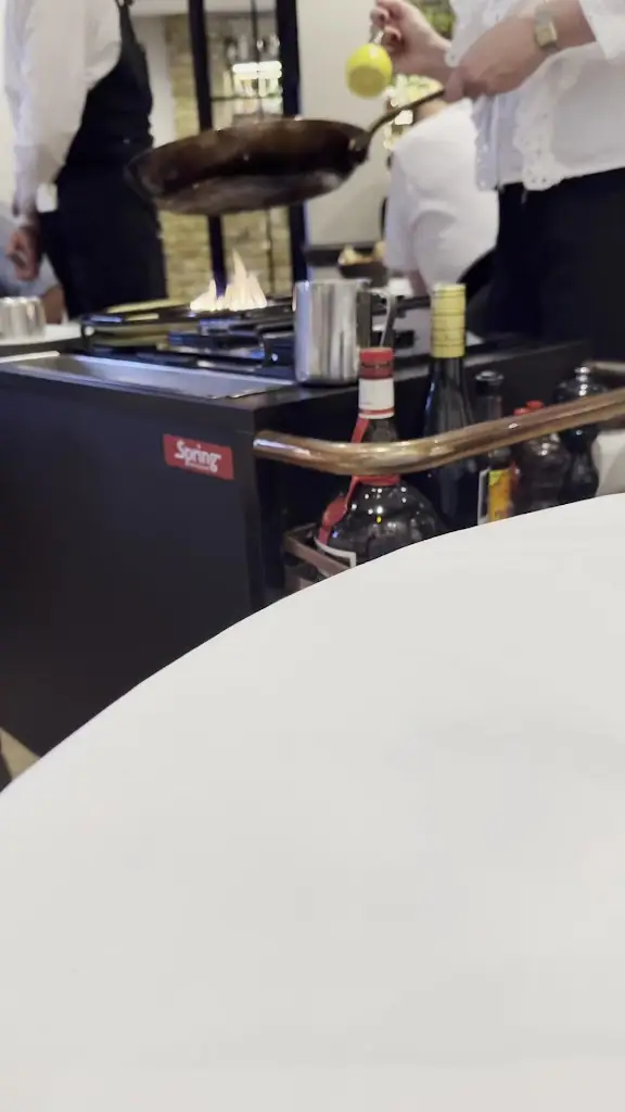 FARANAK AMRAEI_La Barca Ristorante_Waterloo_review