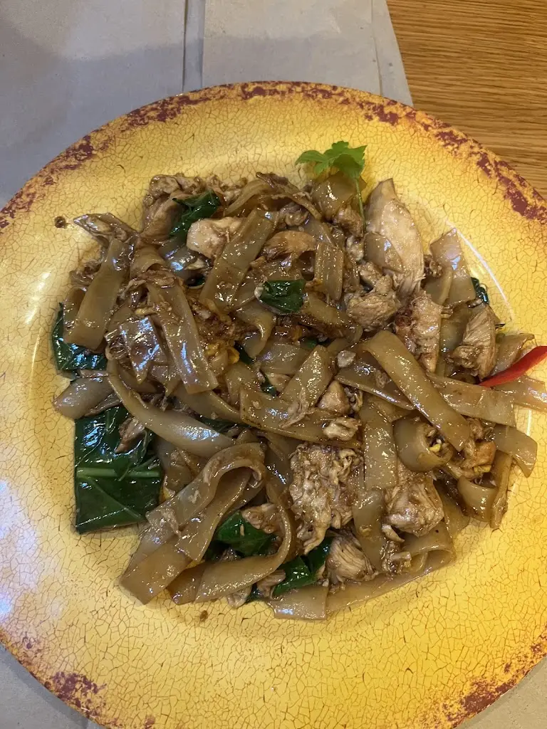 Friend A_Rosa's Thai Waterloo_Waterloo_review