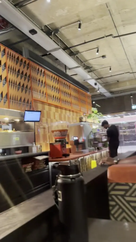 Aimee Tariq_Nando's Waterloo_Waterloo_review