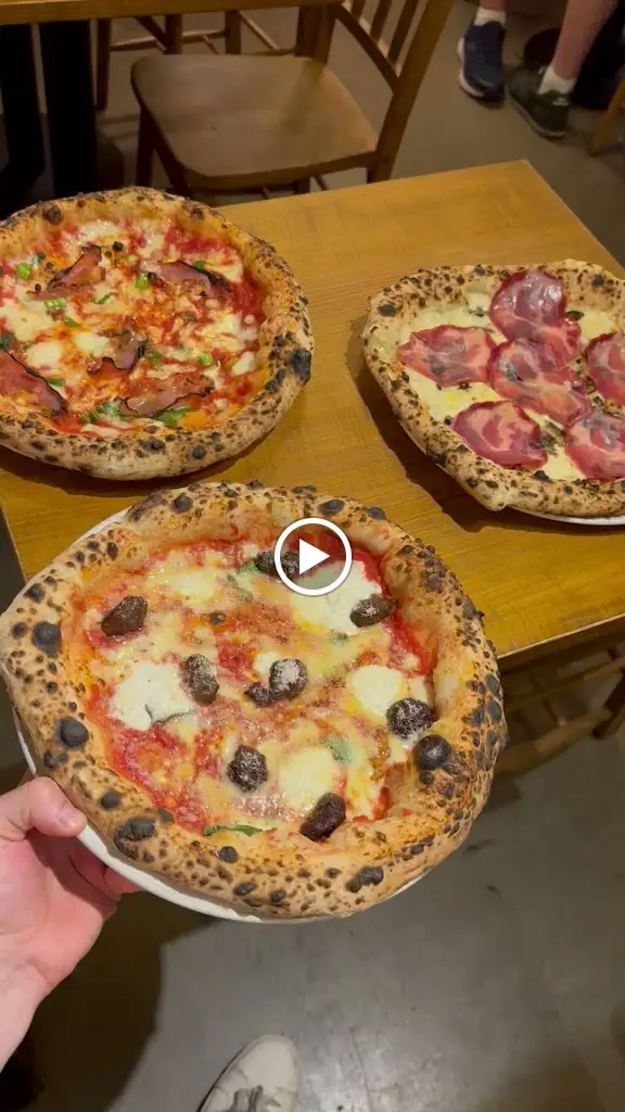 Crust Bros Pizza Waterloo_Waterloo_slider_image_2