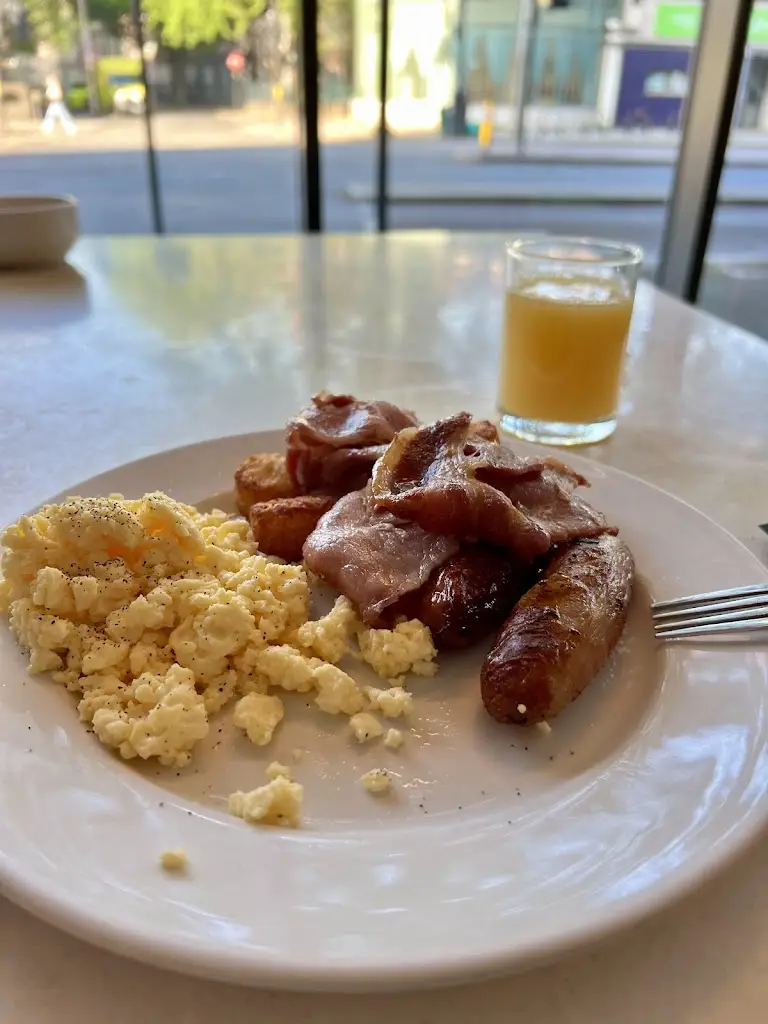 Rick Vattimo_Greenport Kitchen_Waterloo_recensione