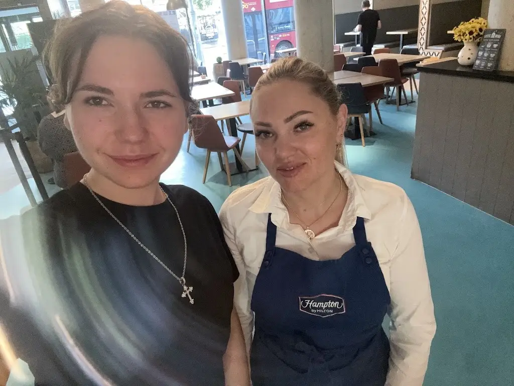 Alice Shvets_Greenport Kitchen_Waterloo_recensione