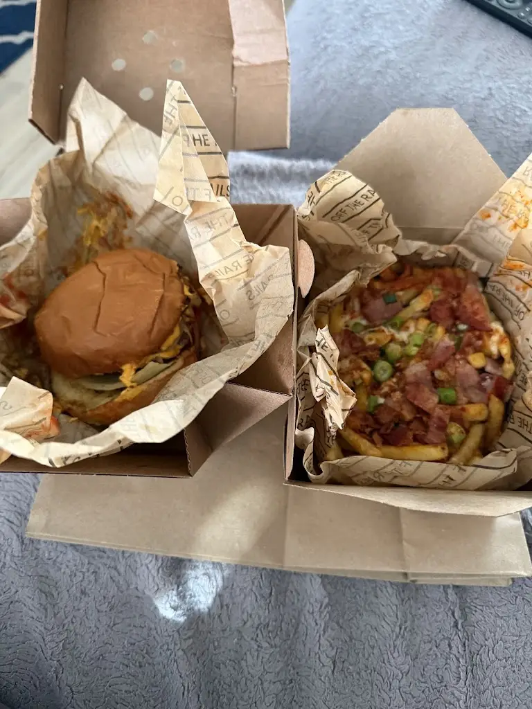 Leon Reeve_Off The Rails_Bedale_review