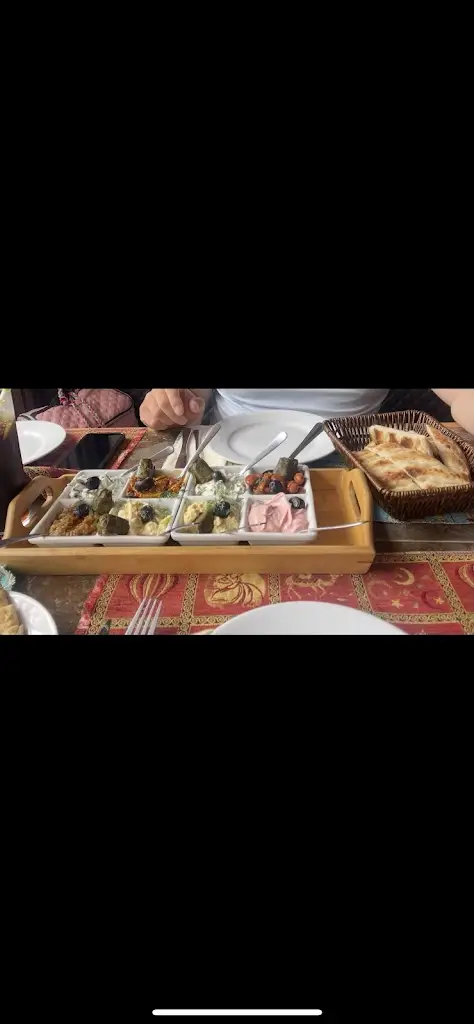 Irina Mirauta_Niwan Restaurant_Wellingborough_review