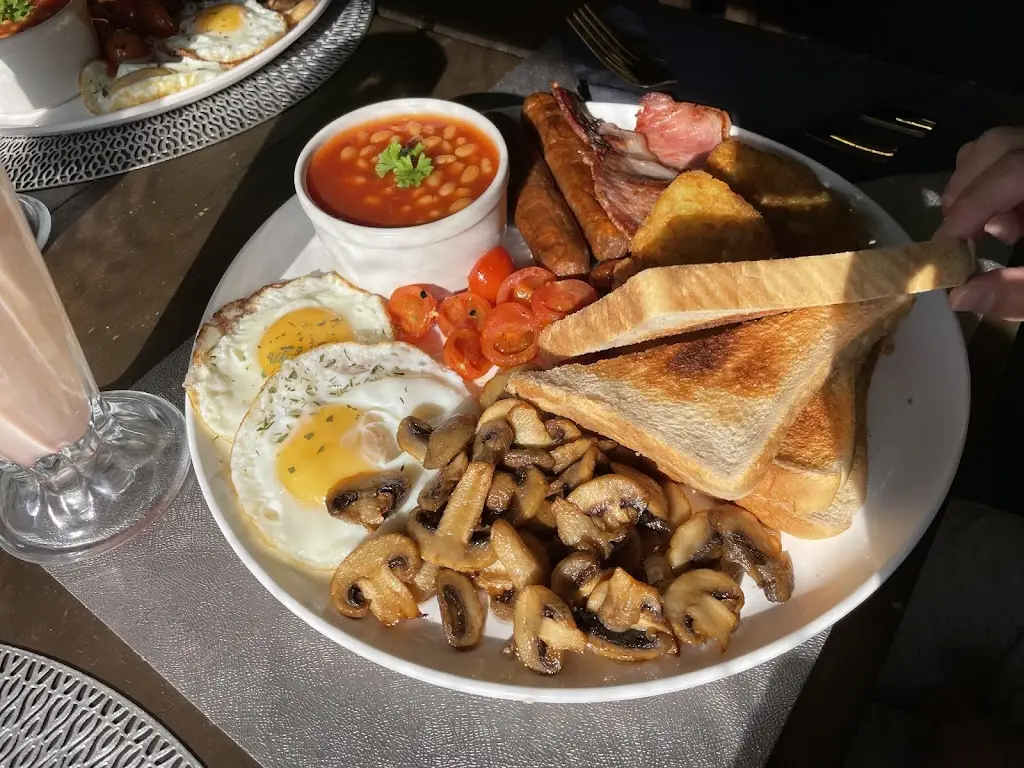 Menu_Royale Lounge Restaurant_Wellingborough_image_5