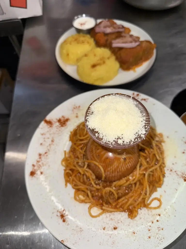 Mm_Royale Lounge Restaurant_Wellingborough_review