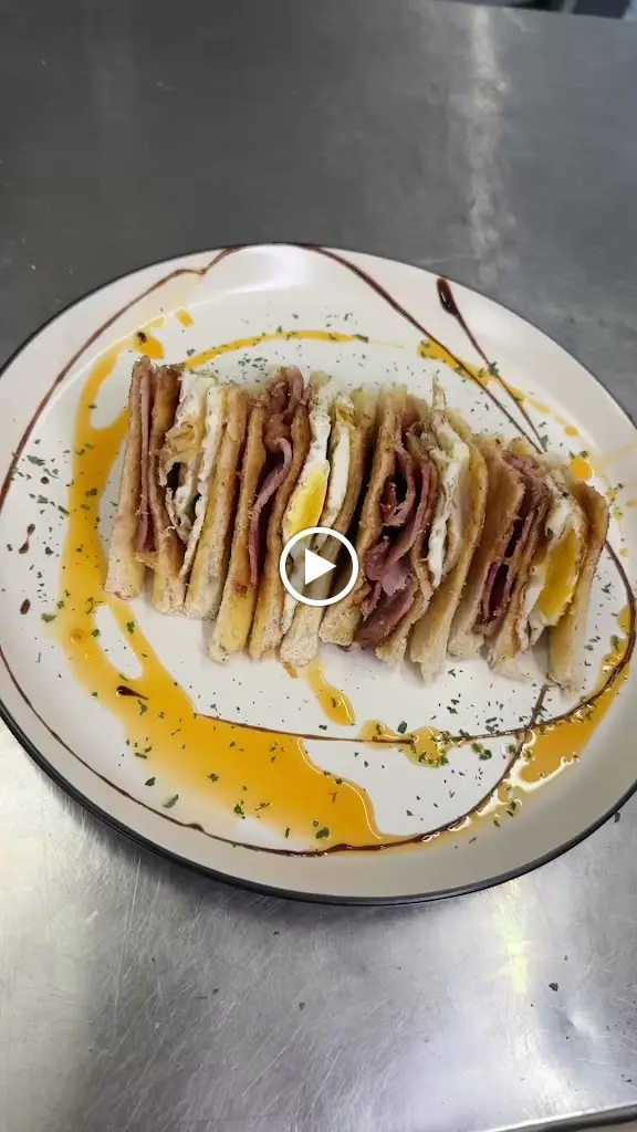 Royale Lounge Restaurant_Wellingborough_slider_image_2