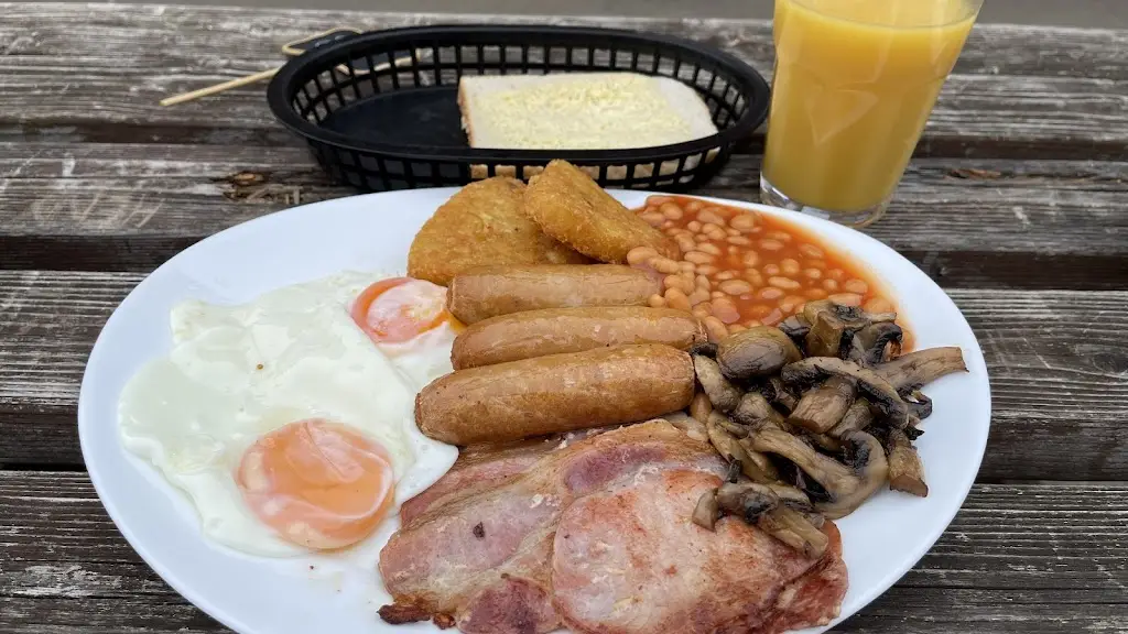 Andy Savage_The Pumphouse Cafe_Wellingborough_review