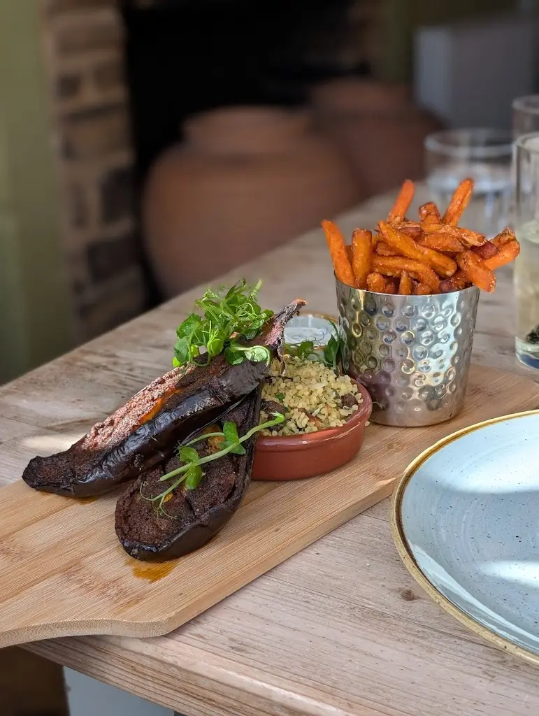 Alexandra Boobyer_The Fountain_Wells_review