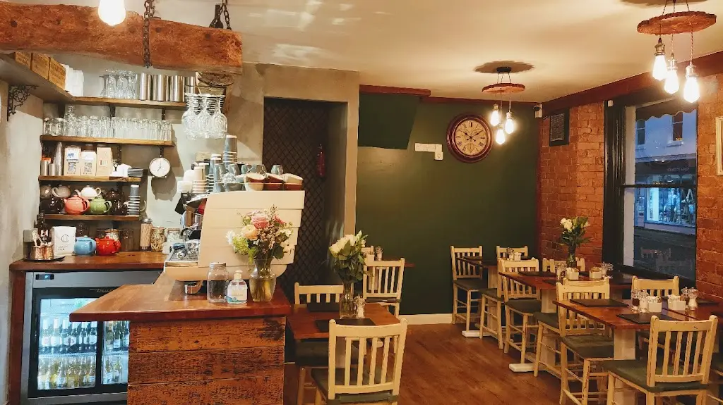 Long Story Bistro restaurant in Wells