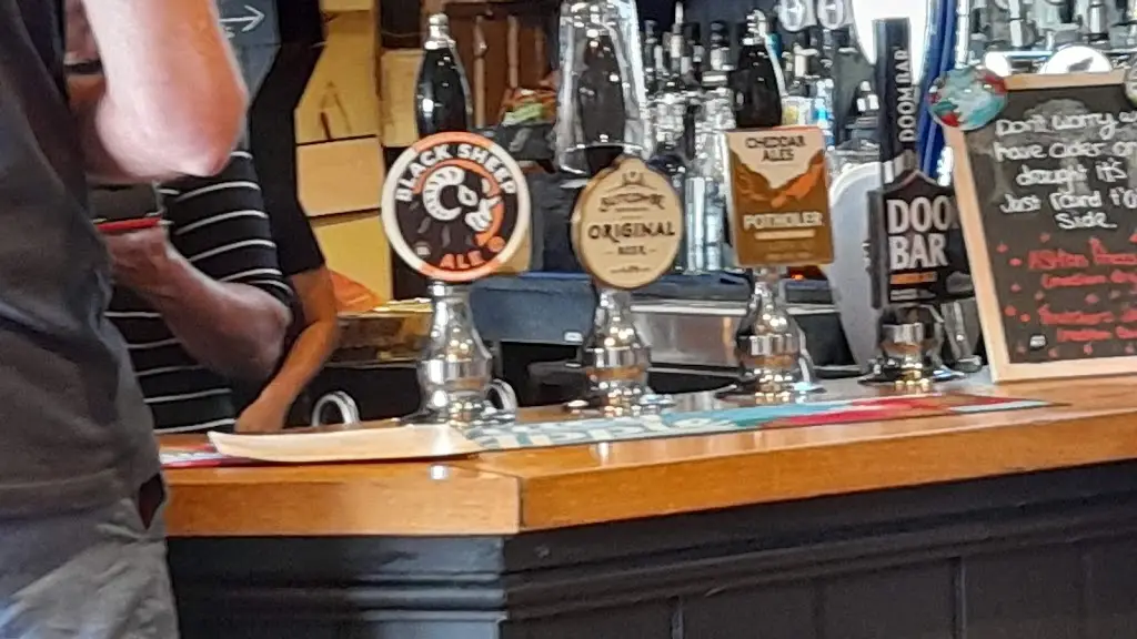 Menu_The Crown at Wells and Anton's Bistrot_Wells_image_5