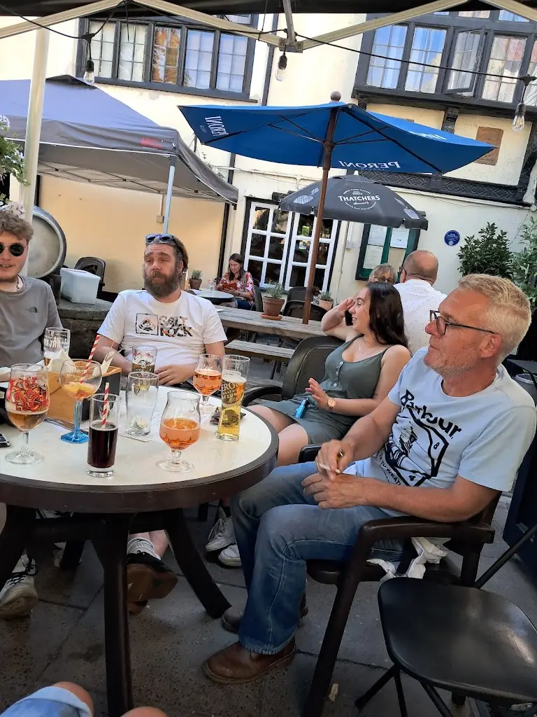 Graeme Brown_The Crown at Wells and Anton's Bistrot_Wells_review