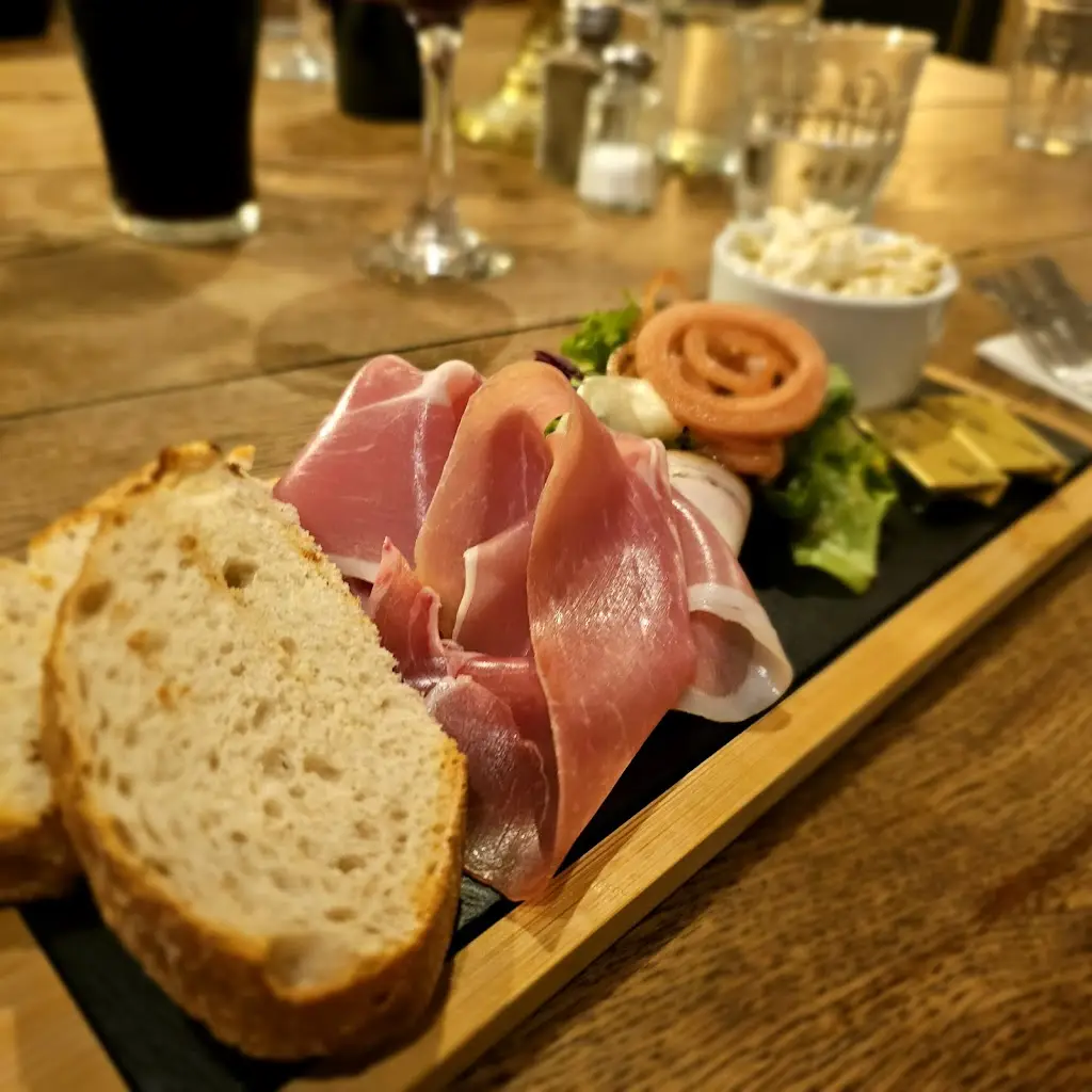 The Crown at Wells and Anton's Bistrot_Wells_slider_image_3