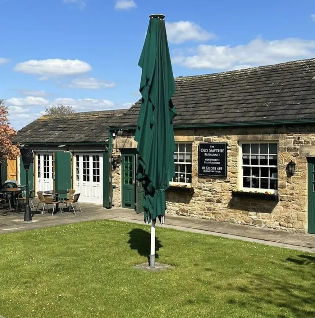 The Old Smythie Restaurant Wentworth_Wentworth_slider_image_3