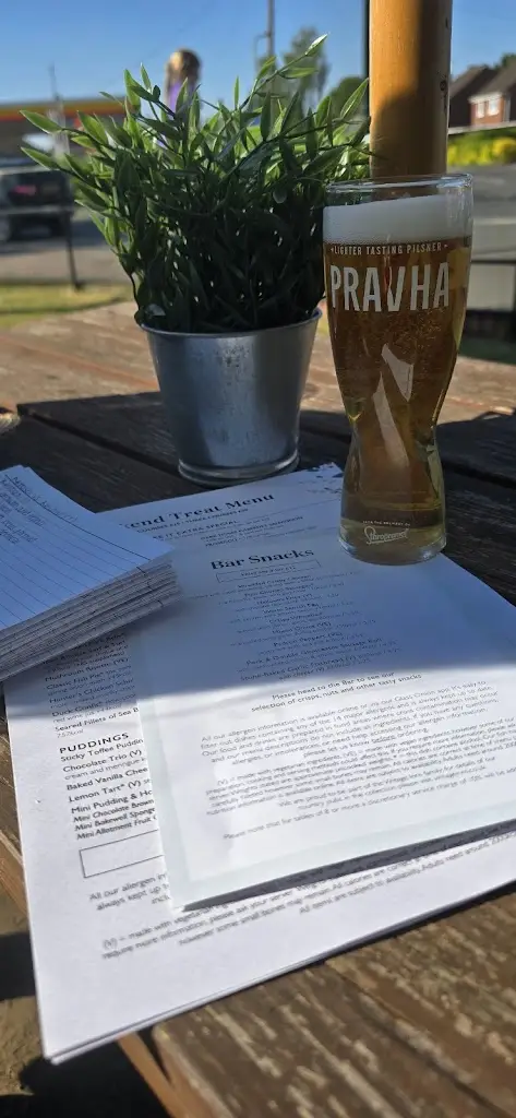 Menu_The King's Head_Wellesbourne Mountford_image_3