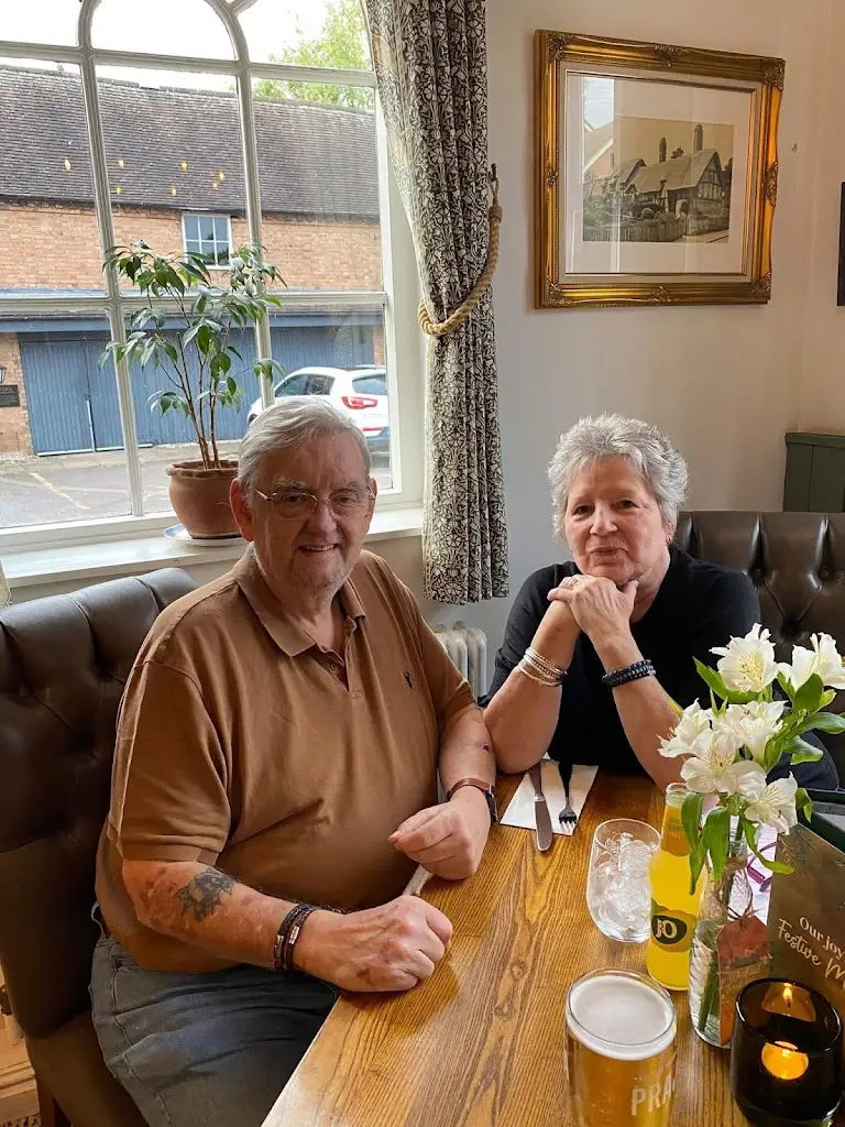 Peter Haywood (PeteM0VPH)_The King's Head_Wellesbourne Mountford_review