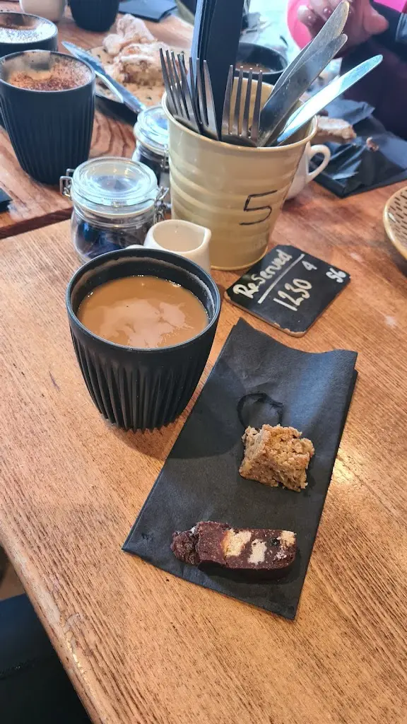 Nina_The Garden Shed Cafe_Wellesbourne Mountford_review