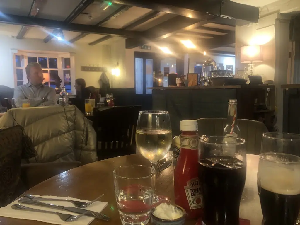 Anthony Spiller_Granville Arms - Barford_Wellesbourne Mountford_review
