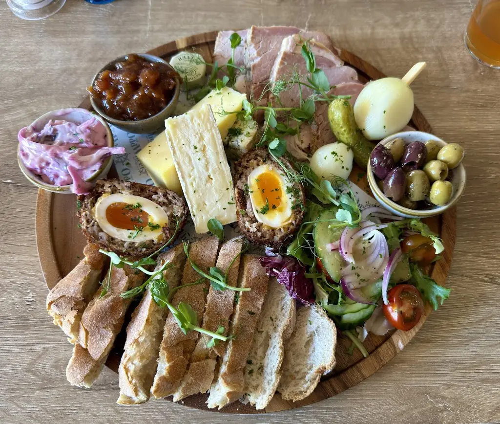 Paul Wainwright_The Odd Wheel_Wembury_review