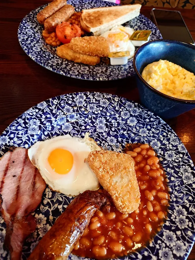 The Royal Tiger - JD Wetherspoon_Wednesfield_slider_image_2